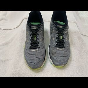 Pair of New Balance 880 v7. Sz 9.5